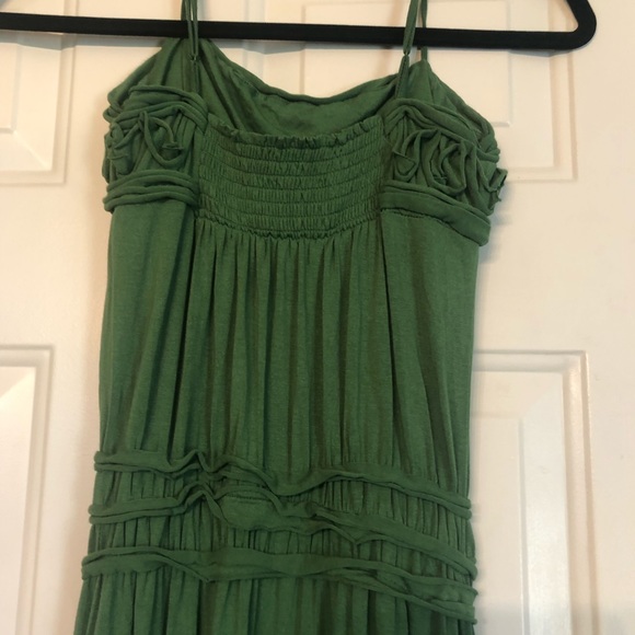 Beautiful apple green sundress - Picture 3 of 6